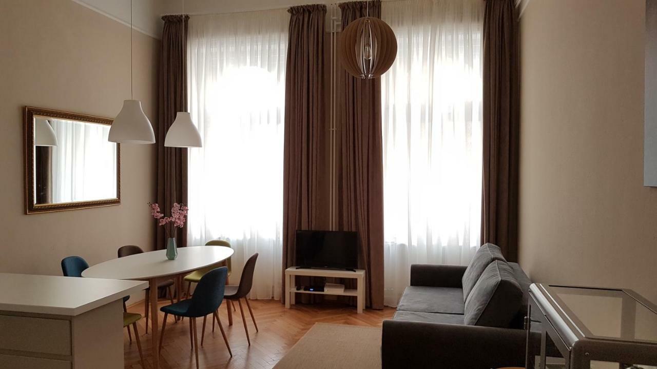 Cbs Apartments Boedapest Buitenkant foto