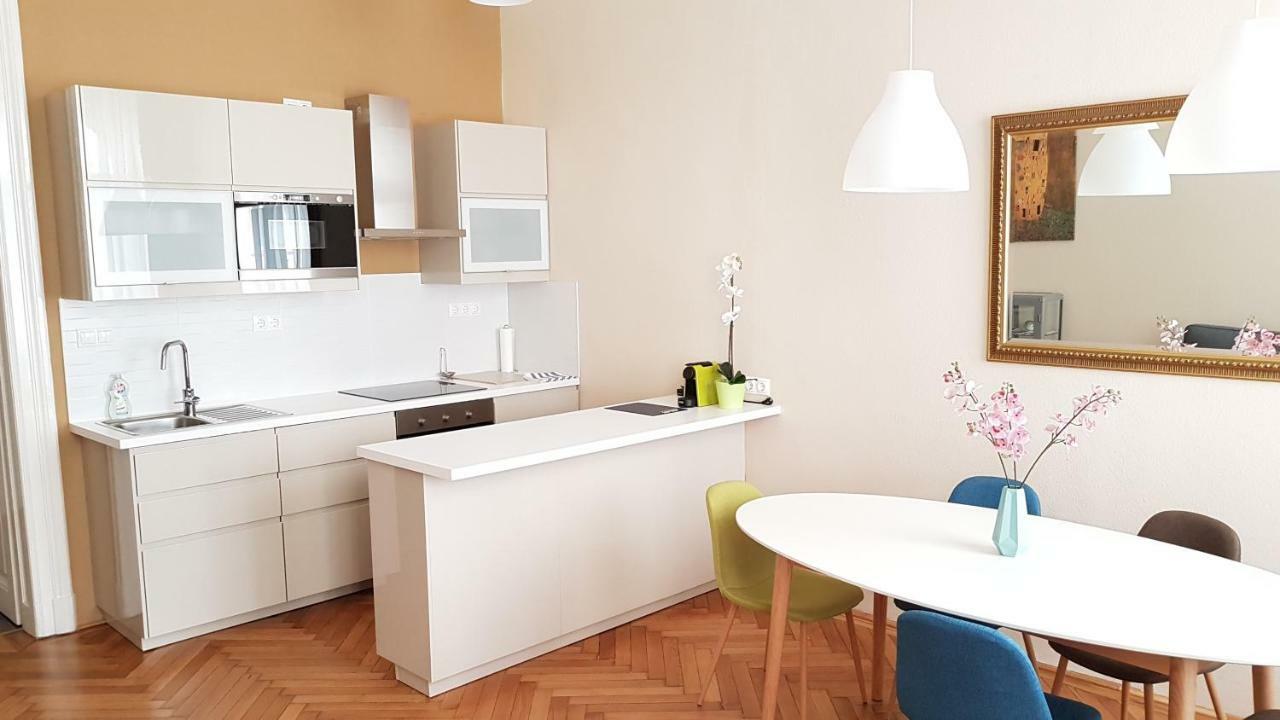 Cbs Apartments Boedapest Buitenkant foto